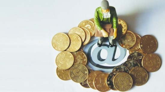 美元强势与通胀压力交织，市场风险加剧！